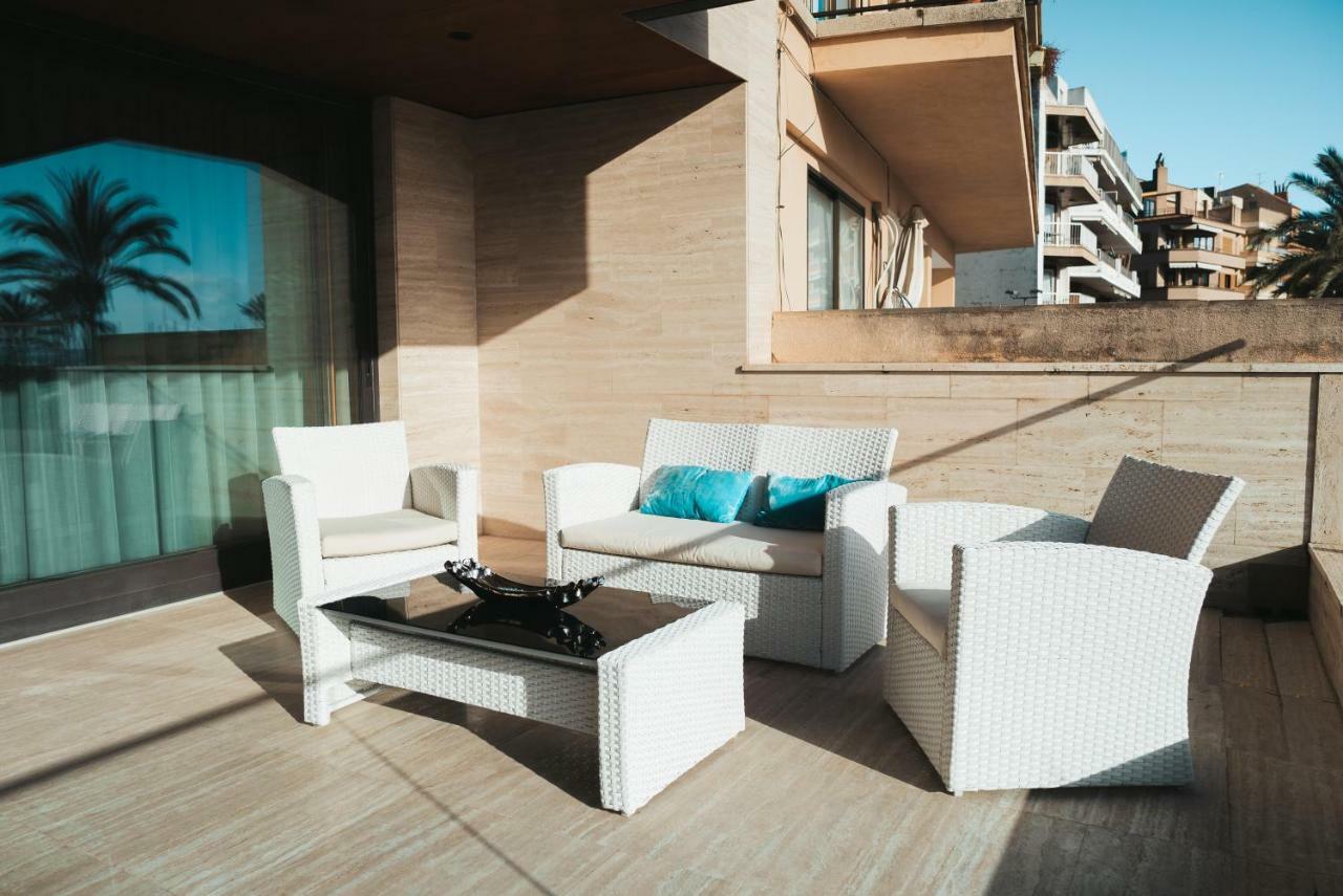 Grand Terrace Apartment In Puerto De Alcudia Eksteriør billede
