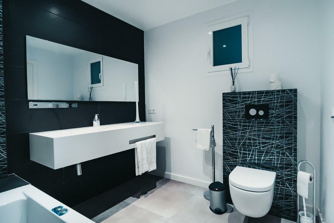 Grand Terrace Apartment In Puerto De Alcudia Eksteriør billede